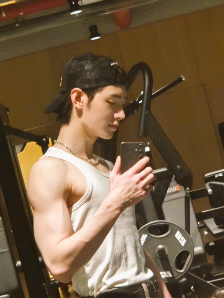 narichan_69's tweet photo. 𝗪𝗵𝗶𝗺𝗽𝗲𝗿𝘀 &amp; 𝗪𝗲𝗶𝗴𝗵𝘁𝘀 🔞
[sunghoon x jay]

🔗 https://t.co/UxGlXHEJxS

— minors dni
— separate fiction from reality
— bulong responsibly 
— hint: lowercase
— 3.2k words; narrated in taglish https://t.co/QqR473Tlnj