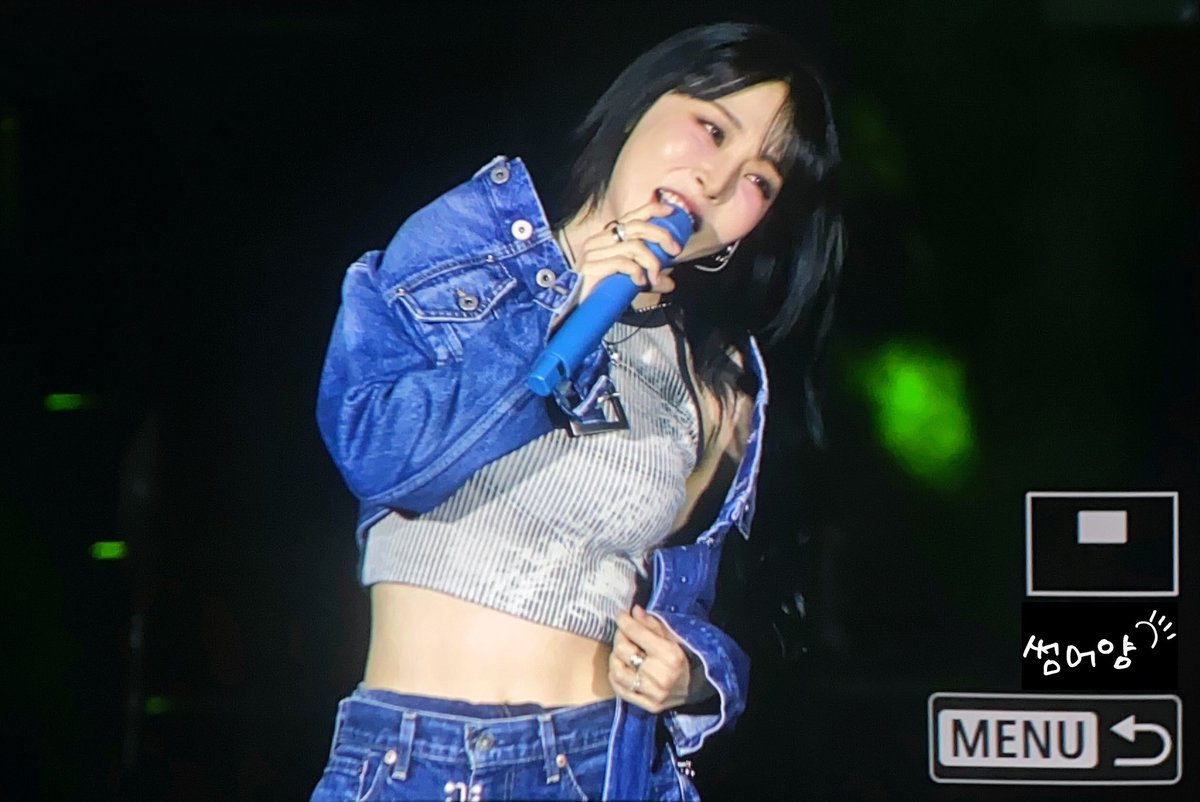 summer__715's tweet image. 250614 K-WONDER CONCERT IN TAIPEI 프리뷰
☺️😉
#마마무 #문별 #MAMAMOO #MOONBYUL