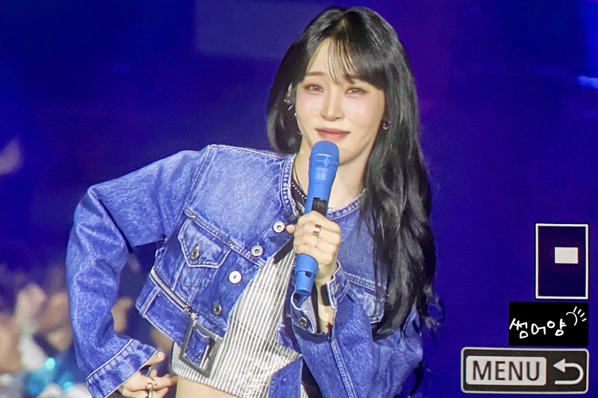 summer__715's tweet image. 250614 K-WONDER CONCERT IN TAIPEI 프리뷰
☺️😉
#마마무 #문별 #MAMAMOO #MOONBYUL