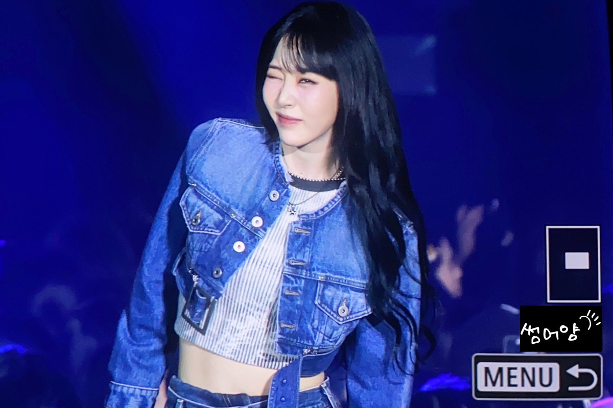 summer__715's tweet image. 250614 K-WONDER CONCERT IN TAIPEI 프리뷰
☺️😉
#마마무 #문별 #MAMAMOO #MOONBYUL