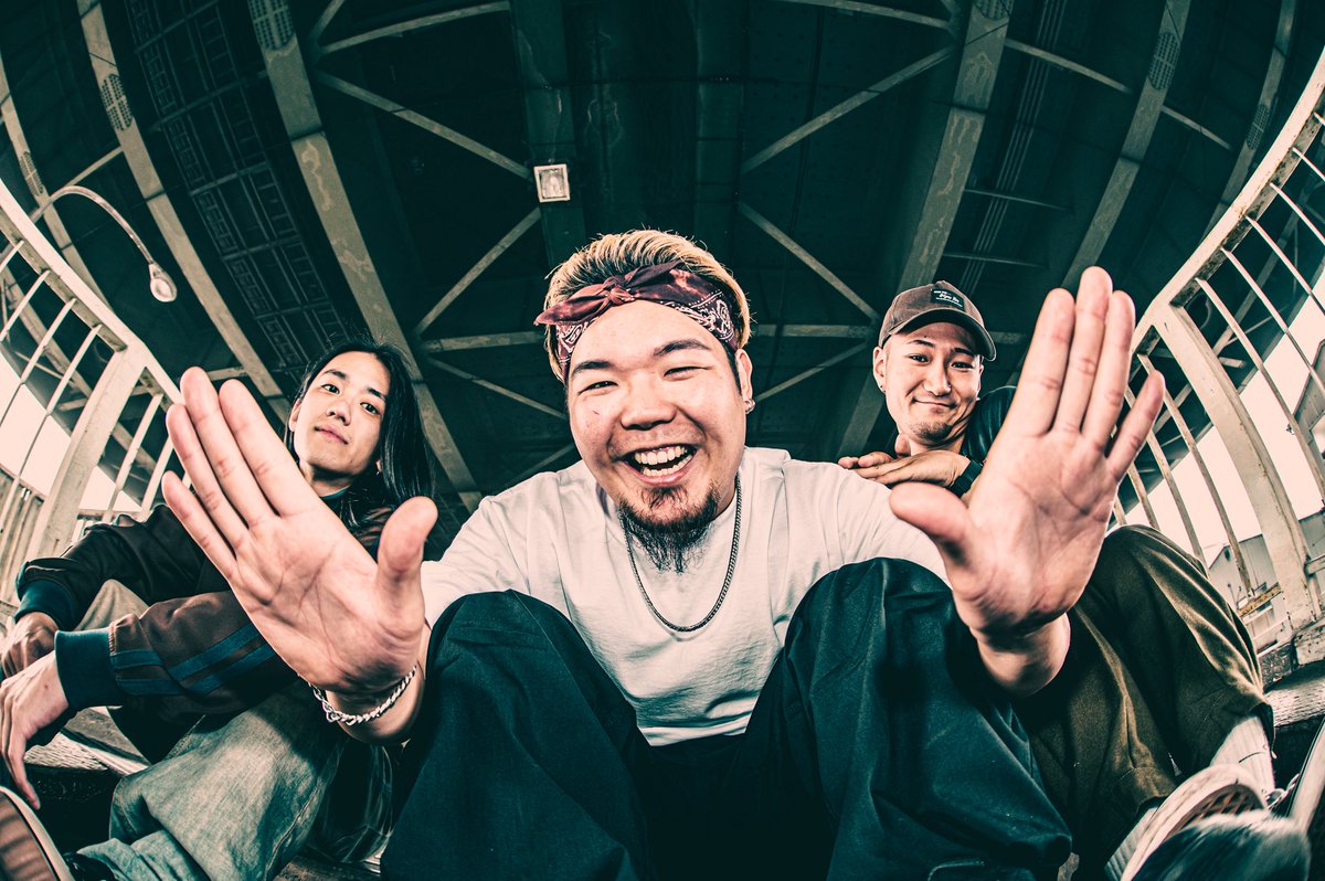 Axith (@axith_band) on Twitter photo 【3日連続お知らせまとめ】
①Newアーティスト写真解禁
②7/14 7/28 Fireloopスタジオライブ解禁
③8/22 心斎橋VARON自主企画解禁
2025年はAxith大躍進の年になるので
必ず見逃さないようにお願いします🔥🔥
〜アーティスト写真オフショを添えて〜
Photo by【<a href="/tani1047ri/">Toshinari tani</a> 】 【3日連続お知らせまとめ】
①Newアーティスト写真解禁
②7/14 7/28 Fireloopスタジオライブ解禁
③8/22 心斎橋VARON自主企画解禁
2025年はAxith大躍進の年になるので
必ず見逃さないようにお願いします🔥🔥
〜アーティスト写真オフショを添えて〜
Photo by【<a href="/tani1047ri/">Toshinari tani</a> 】