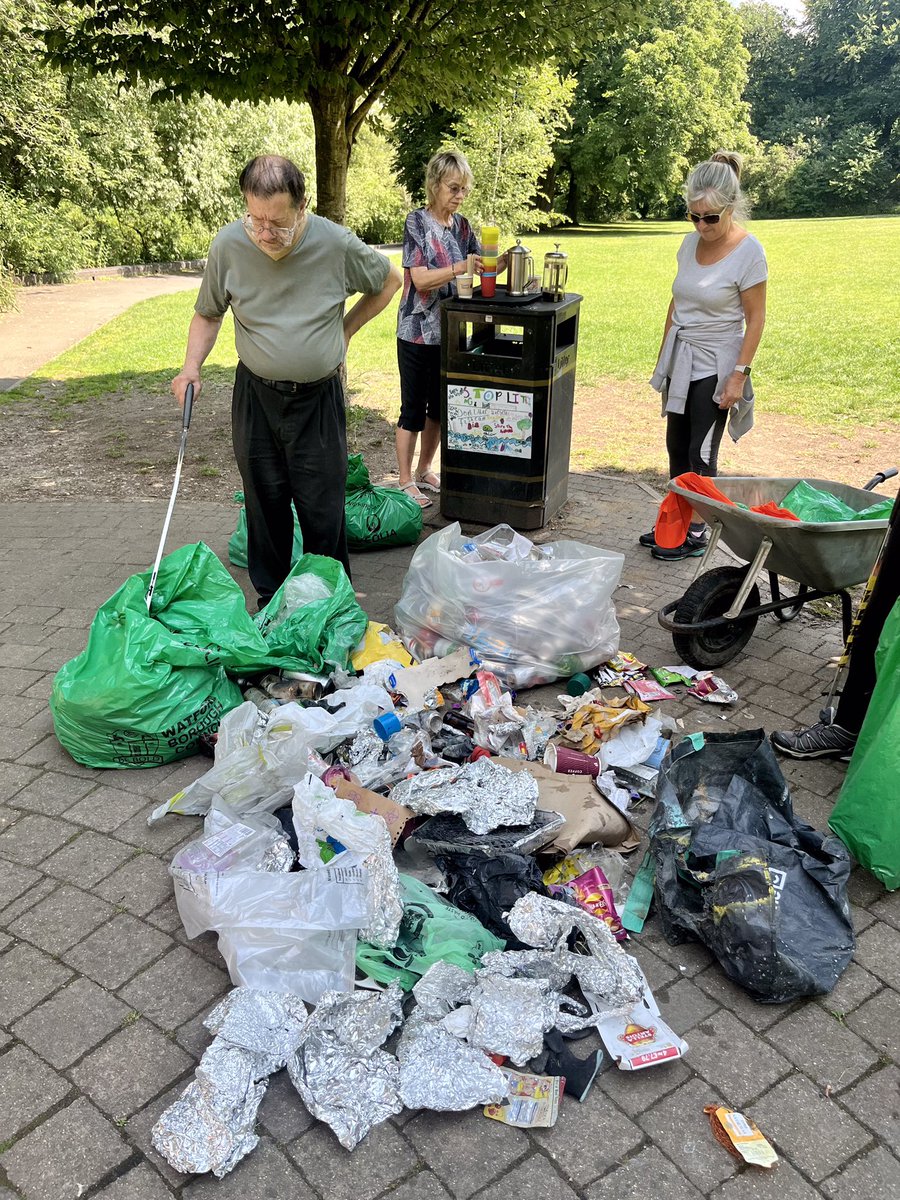 Thanks to our Friends for helping out with litter picking this morning. 👏👍. We spent some time sorting out the recyclables ready for collection. And thanks as always to <a href="/tasty_bean/">Tasty Bean Cafe</a> Cafe for our lovely coffee. ☕️👍