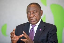 JonathanRuble3's tweet image. The moon is in my hand. #CAR