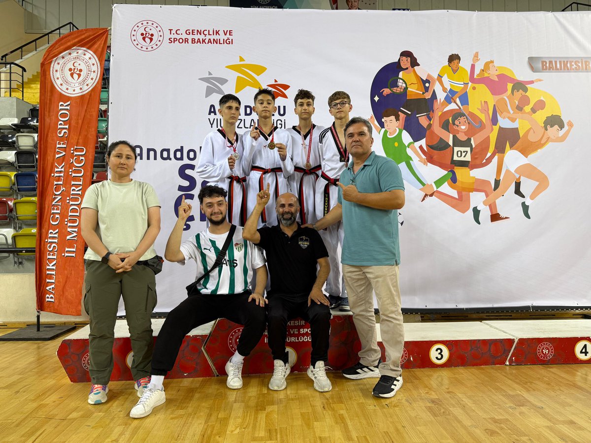 Balıkesir Gençlik ve Spor İl Müdürlüğü (@gsb_balikesir) on Twitter photo Taekwondo Analig 1.Etap Grup Müsabakaları sona erdi.🥋
Başarılı sporcularımıza ödülleri takdim edildi.🏅
📍Şehit Turgut Solak Salonu
<a href="/OA_BAK/">Dr. Osman Aşkın Bak</a>
<a href="/gencliksporbak/">Gençlik ve Spor Bakanlığı 🇹🇷</a> Taekwondo Analig 1.Etap Grup Müsabakaları sona erdi.🥋
Başarılı sporcularımıza ödülleri takdim edildi.🏅
📍Şehit Turgut Solak Salonu
<a href="/OA_BAK/">Dr. Osman Aşkın Bak</a>
<a href="/gencliksporbak/">Gençlik ve Spor Bakanlığı 🇹🇷</a>