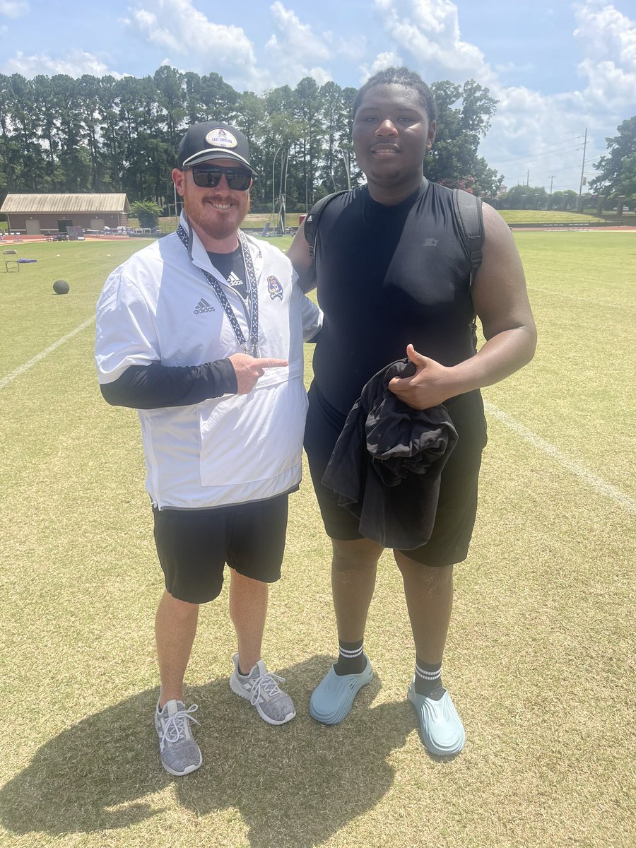 clarence gilliam (‘26) tweet media