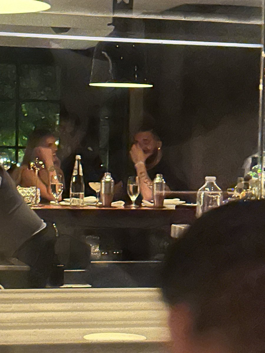 aubreyzangel's tweet image. I wanna be on his roster. Idc what number😭