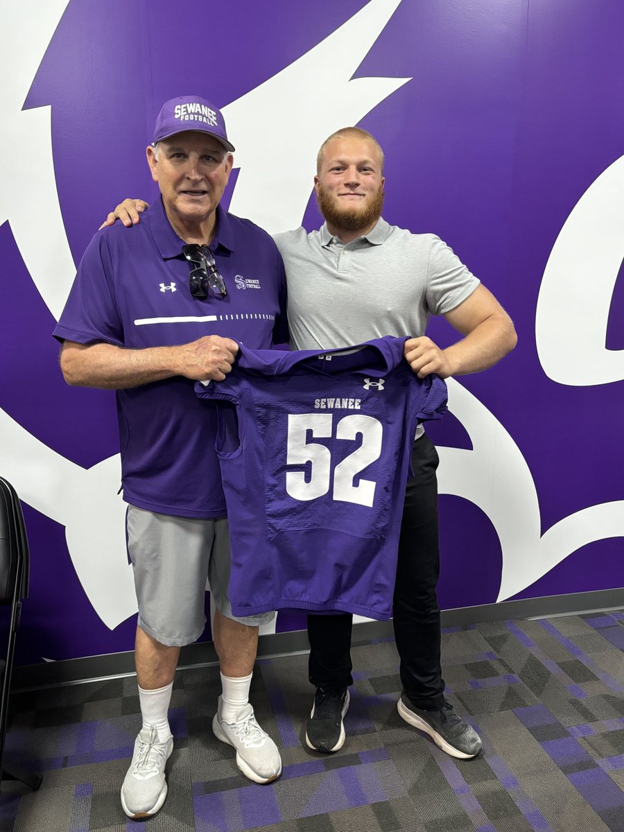 LeviMincher's tweet image. Great visit at Sewanee the University of the South yesterday!! Thank you to all the coaches that I got to meet and speak to. A special thanks to Coach West for inviting me to go on the visit!!
@SewaneeFootball 
@SewaneeTigers 
@mikemcghee16 
@760Academy 
@coachShaw10