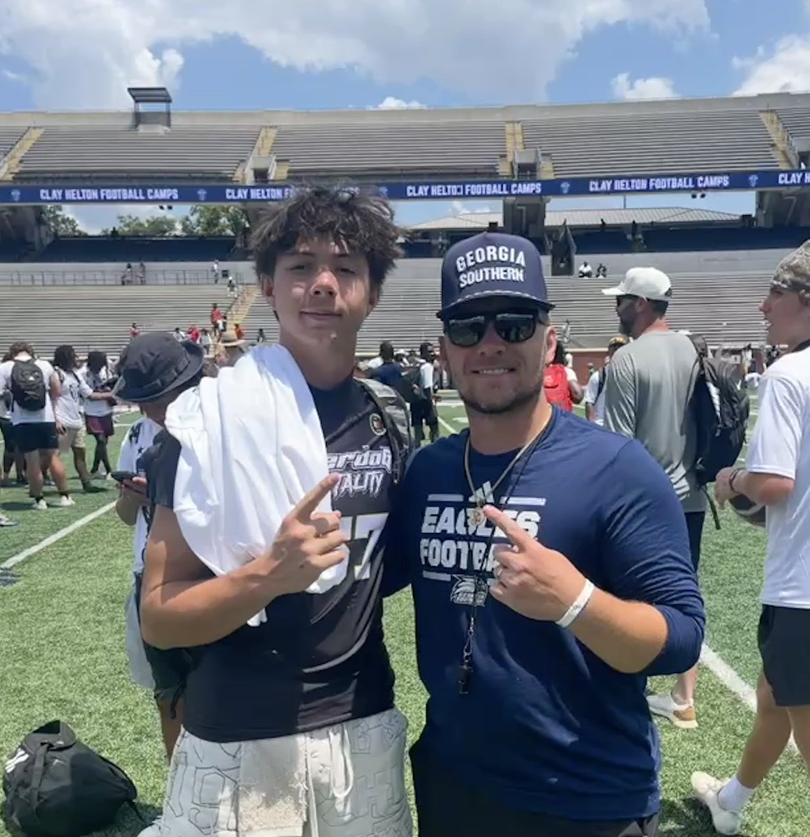 JasonStephensQB's tweet photo. Thank you @GSAthletics_FB !! Balled out all day and made great connections during 7v7 and 1 on 1s!!!
Looking forward to coming back and competing in the future‼️@CoachMizellGSU @CoachRyanAplin @UHALLTHEBALL @GSCoachHelton 
@daubrey52 @baylintrujillo @LNLionsFootball https://t.co/ClSDyc8wom