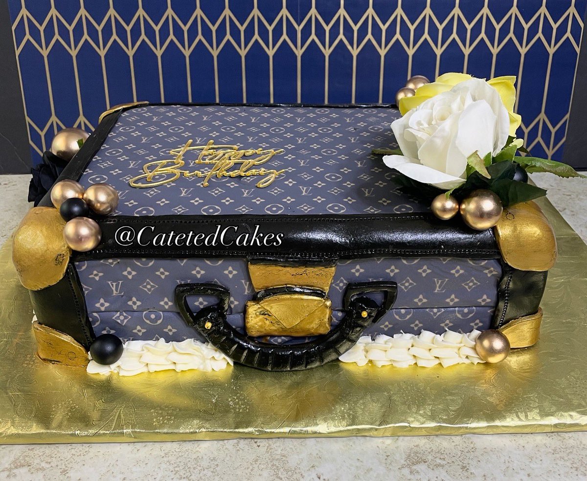 CateredCakes's tweet photo. Boss up with designer and luxury accessories at your next function. This piece says I am prepared and ready to handle my business. Custom Louis Vuitton briefcase cake. 😉 #louisvuitton #cake #art #designer #luxury #bakerman #theultimatedessertexperience #atl #cateredcakes https://t.co/vDkULt01Ja