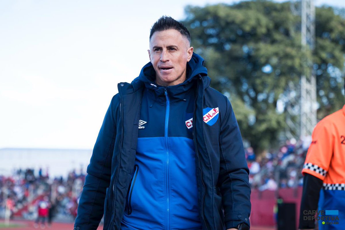 🗣️ “La sensación es muy positiva, volvimos a sumar de a tres. Mantuvimos la diferencia hasta el final y eso es lo más importante. Gonzalo (Carneiro) hizo buenos entrenamientos, le vamos a ir dando minutos”

✍🏻 Pablo Peirano en Carve Deportiva