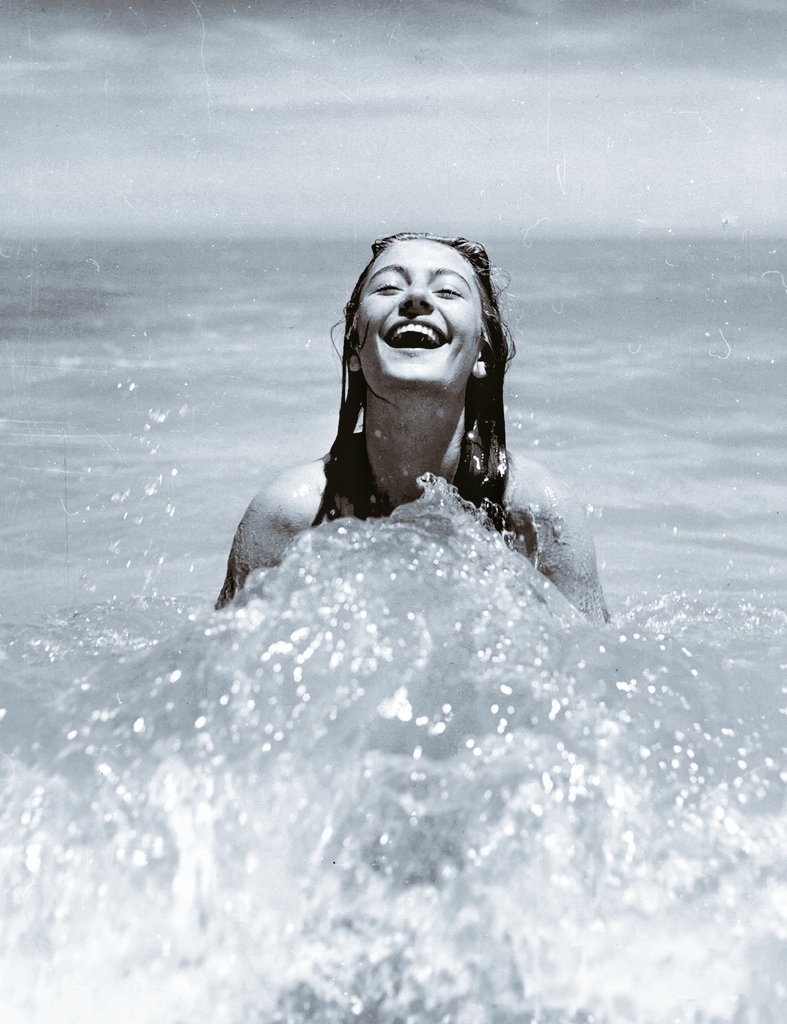 MoviesActresses's tweet image. Anouk Aimée
#AnoukAimee