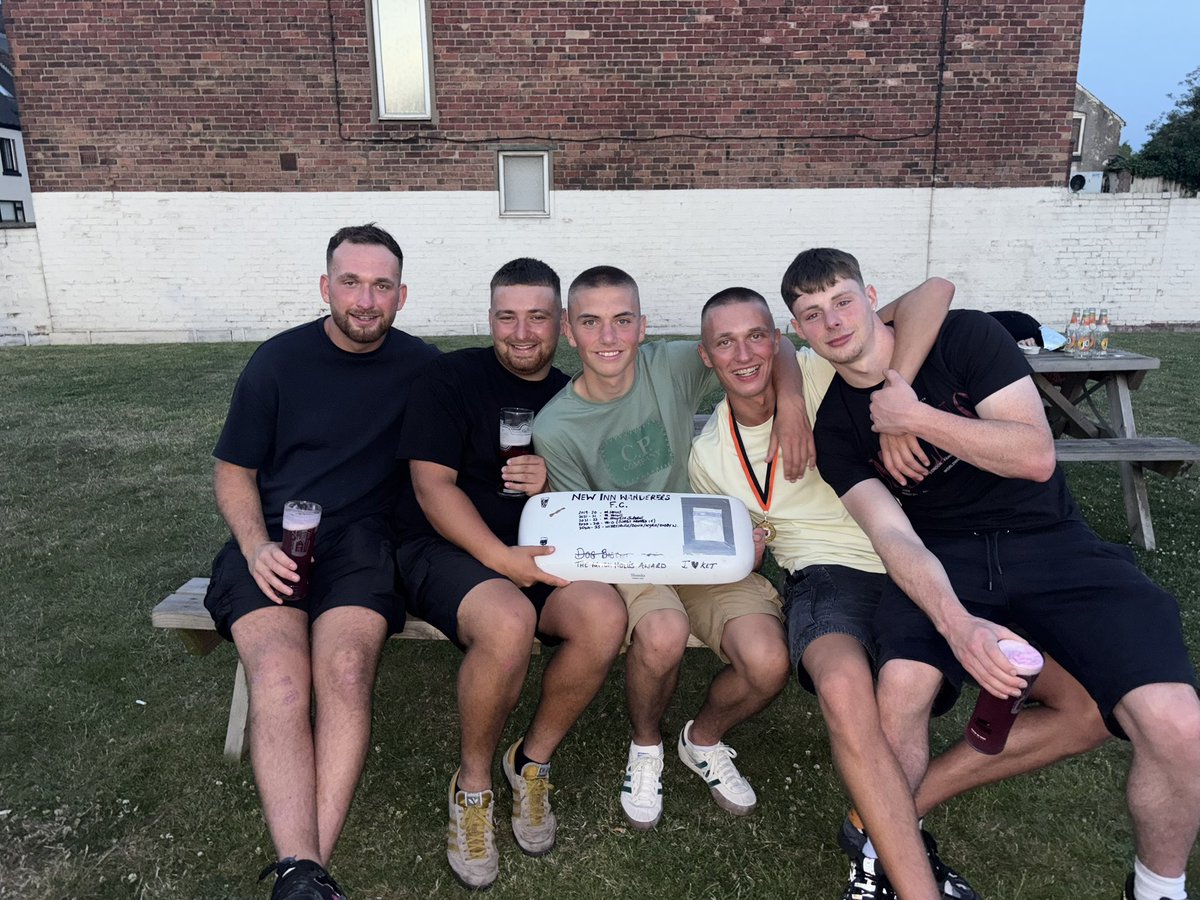 Best award of the night much love🖤