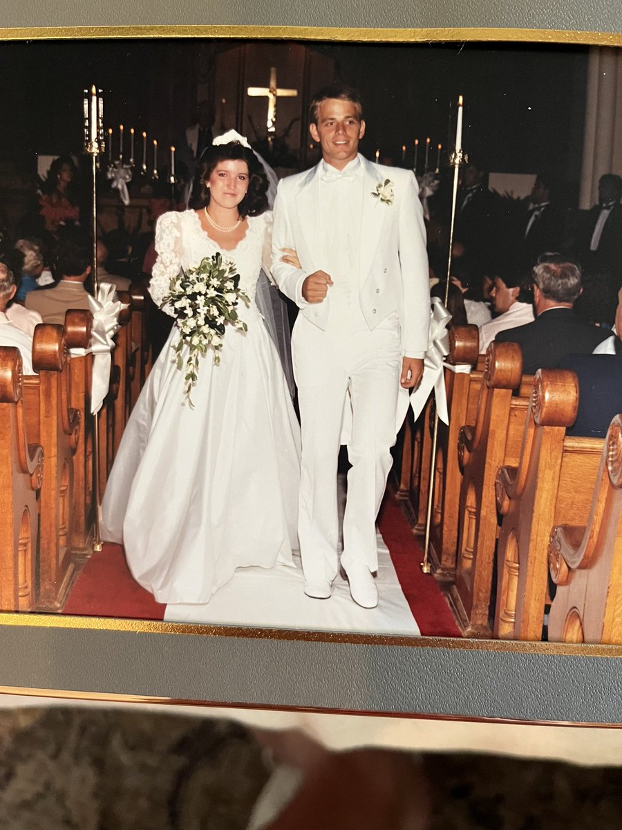 DeanEgger's tweet photo. Happy 39th Anniversary to my wife @ConnieEgger. Can’t believe it’s gone by so fast but wouldn’t want to do it with anyone but you. Love you. https://t.co/Yr13B49Y3F