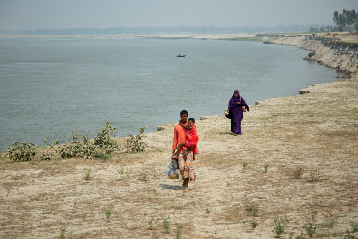 In the heart of every #delta lies more than just rivers and land — there are people. People who are often #displaced, frequently overlooked, but never without #courage. These communities, across the shifting lands of #Bangladesh, have shown me what #resilience truly means.

📷
