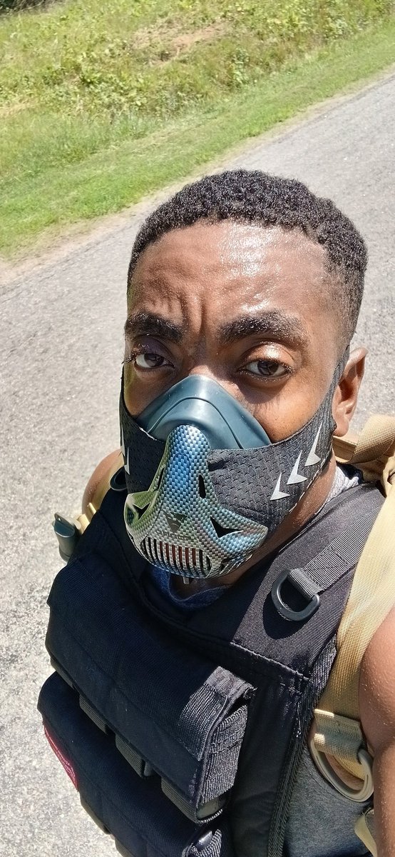 Aar0n_X's tweet image. Summertime and the livings easy...#fitness #mentalhealth #projectlove