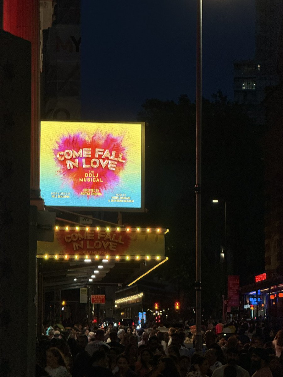 iamn3el's tweet photo. What a run this musical has had! Packed shows in the heart of Manchester with standing ovations in most shows and queues of people falling in love all over again - DDLJ for you. #ComeFallInLove #DDLJ @yrf @iamsrk https://t.co/cDmwCIcXBZ