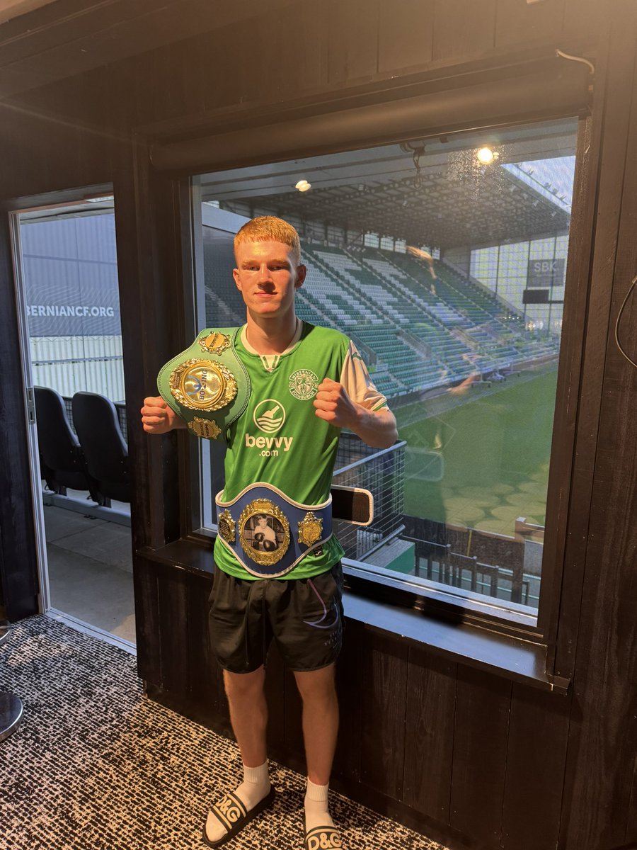Alex Arthur AAA 🏴 (@alexarthur1) on Twitter photo After 11 mnts out with shoulder surgery <a href="/ArthurMachlan/">Machlan Arthur</a> was back in action tonight with a 1st round KO of the very brave & capable Ryan Barbour, meadowbank club. Mach won the Ken Buchanan fighter of the comp. At his team <a href="/HibernianFC/">Hibernian Football Club</a> ground. Pitch 1day! After 11 mnts out with shoulder surgery <a href="/ArthurMachlan/">Machlan Arthur</a> was back in action tonight with a 1st round KO of the very brave & capable Ryan Barbour, meadowbank club. Mach won the Ken Buchanan fighter of the comp. At his team <a href="/HibernianFC/">Hibernian Football Club</a> ground. Pitch 1day!