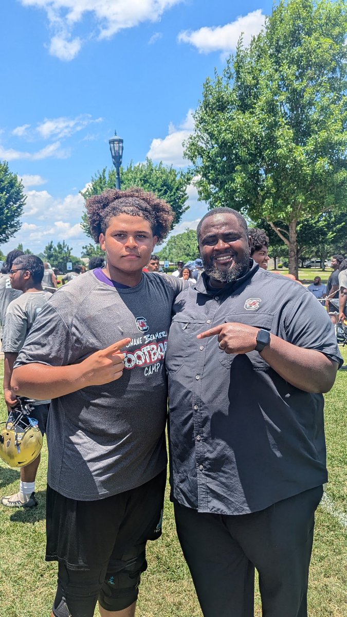 Big baby (@ephraim_holmes_) on Twitter photo Thank you <a href="/GamecockFB/">South Carolina Football</a> for an amazing camp thank you <a href="/CoachTeasley/">Lonnie Teasley</a> and <a href="/SamSerbay/">Serbay</a> for letting me show my talent and a great workout!!!
<a href="/CoachSimmons_/">Coach Simmons</a> <a href="/SpaceCoachOL/">Coach Space</a> <a href="/PHSFBRecruiting/">PalisadesFB Recruiting</a> <a href="/PrepRedzoneNC/">Prep Redzone North Carolina</a> <a href="/nchssportspage/">NC HIGHSCHOOL SPORTS PAGE</a> <a href="/RivalsGamecock/">GamecockScoop</a> <a href="/PalisadesFB/">Palisades Pumas Football</a> <a href="/GamecocksOnline/">South Carolina Gamecocks</a> <a href="/10_holloway/">AJ Holloway</a> Thank you <a href="/GamecockFB/">South Carolina Football</a> for an amazing camp thank you <a href="/CoachTeasley/">Lonnie Teasley</a> and <a href="/SamSerbay/">Serbay</a> for letting me show my talent and a great workout!!!
<a href="/CoachSimmons_/">Coach Simmons</a> <a href="/SpaceCoachOL/">Coach Space</a> <a href="/PHSFBRecruiting/">PalisadesFB Recruiting</a> <a href="/PrepRedzoneNC/">Prep Redzone North Carolina</a> <a href="/nchssportspage/">NC HIGHSCHOOL SPORTS PAGE</a> <a href="/RivalsGamecock/">GamecockScoop</a> <a href="/PalisadesFB/">Palisades Pumas Football</a> <a href="/GamecocksOnline/">South Carolina Gamecocks</a> <a href="/10_holloway/">AJ Holloway</a>