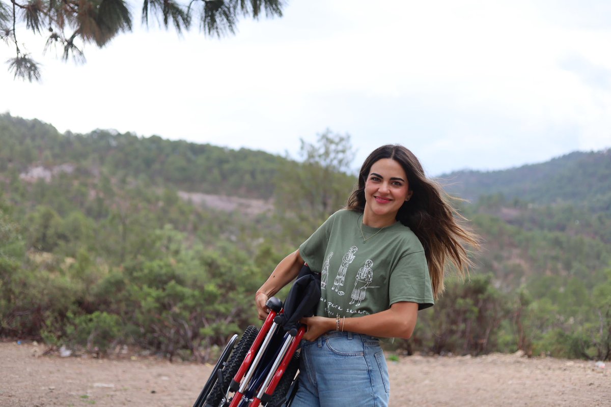 AndreaChavezTre's tweet photo. Tras un par de días repletos de actividad en el municipio serrano de Guadalupe y Calvo, regresamos a la capital de nuestro estado con la energía y el espíritu renovados.

¡Que vivan la Sierra Tarahumara y sus pueblos y comunidades! Son el corazón de Chihuahua. https://t.co/vRZzKT6N7u