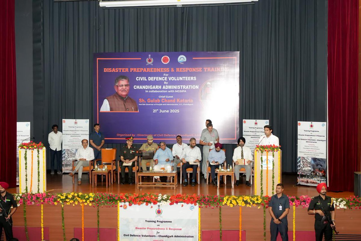 Nishant Yadav IAS (@nishantyadavias) on Twitter photo Towards a Safer & Resilient Chandigarh!!
HonтАЩble Administrator Sh. <a href="/Gulab_kataria/">Gulab Chand Kataria</a> inaugurated Civil Defence Volunteer Training Programme at MGSIPA today.
Training of 1600 volunteers begins тАФ empowering citizens for effective emergency & disaster response.
<a href="/dc_chd/">Deputy Commissioner, Chandigarh</a> Towards a Safer & Resilient Chandigarh!!
HonтАЩble Administrator Sh. <a href="/Gulab_kataria/">Gulab Chand Kataria</a> inaugurated Civil Defence Volunteer Training Programme at MGSIPA today.
Training of 1600 volunteers begins тАФ empowering citizens for effective emergency & disaster response.
<a href="/dc_chd/">Deputy Commissioner, Chandigarh</a>