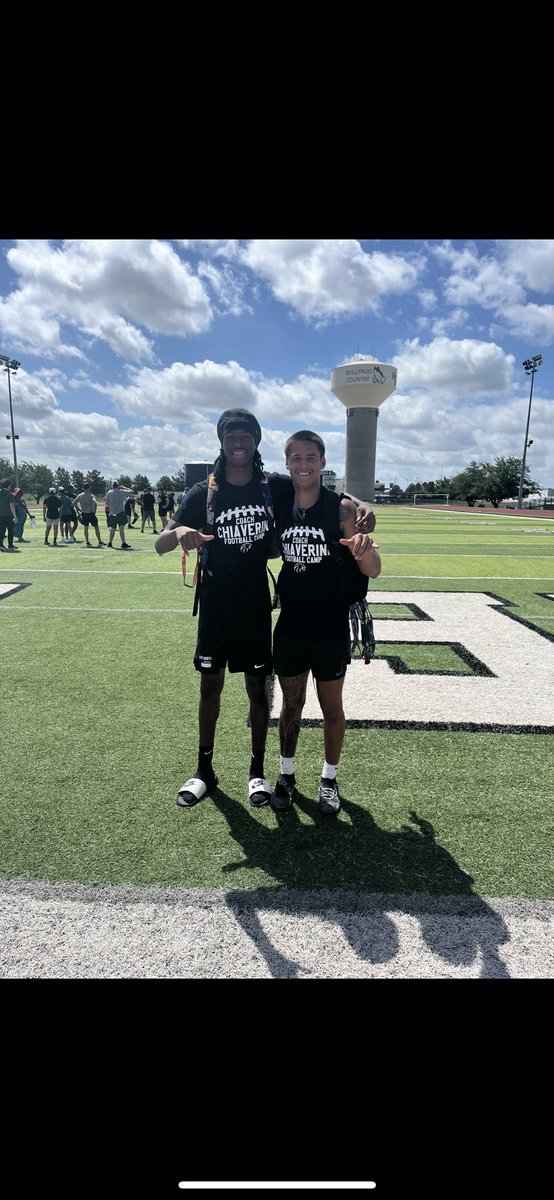 Lucas Davis (@lucasdavisqb1) on Twitter photo Thankful for the opportunity to workout with and talk to <a href="/CoachChev6/">Darrin Chiaverini</a> & <a href="/chev06_/">Curtis Chiaverini</a> !!! Visiting with the coaches who offered and believed in me first feels different.
Also shoutout to my DAWGS <a href="/reese0n1/">Maurice “REESE”Hubbard</a> & <a href="/Nhoren8/">Nhoren Cloubou</a> on receiving their first offer!!!
<a href="/YanceyDavis1/">Yancey Davis</a> <a href="/tempo_strike/">Todd Peterman</a> Thankful for the opportunity to workout with and talk to <a href="/CoachChev6/">Darrin Chiaverini</a> & <a href="/chev06_/">Curtis Chiaverini</a> !!! Visiting with the coaches who offered and believed in me first feels different.
Also shoutout to my DAWGS <a href="/reese0n1/">Maurice “REESE”Hubbard</a> & <a href="/Nhoren8/">Nhoren Cloubou</a> on receiving their first offer!!!
<a href="/YanceyDavis1/">Yancey Davis</a> <a href="/tempo_strike/">Todd Peterman</a>