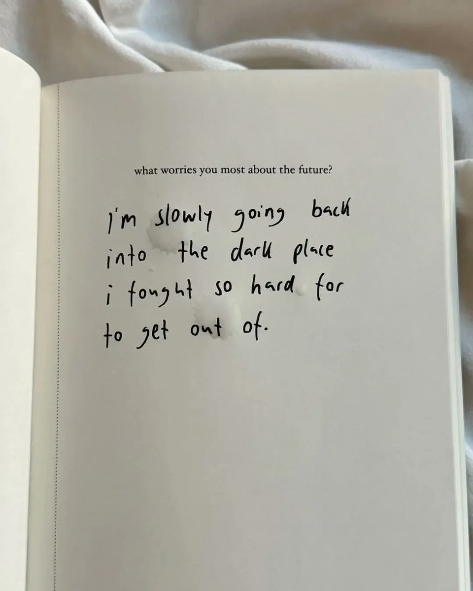 Lisa (@novelistplace) on Twitter photo 