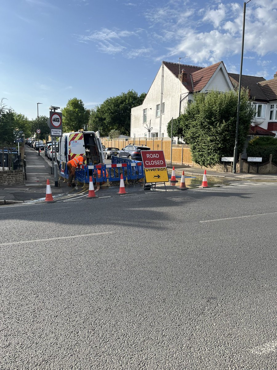 RPLibDems's tweet image. Langham Rd is closed at the junction of Worple for Thames Water works. Use Arterberry &amp;amp; Dunmore instead 🚧