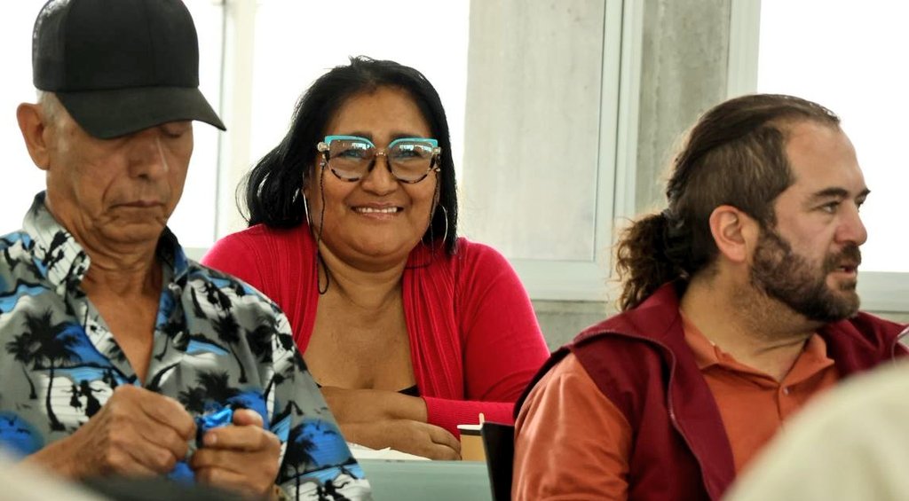 UsolidariaCo's tweet photo. Las organizaciones de #Antioquia, en el #GobiernoDelCambio, tienen el poder y el respaldo, para ampliar la capacidad productiva y crear capital, a través del modelo cooperativo. Seguimos impulsando la juntanza en las regiones del país 🇨🇴.

Somos #PoderSolidario 💪🏻 https://t.co/F8cbNC6xsQ