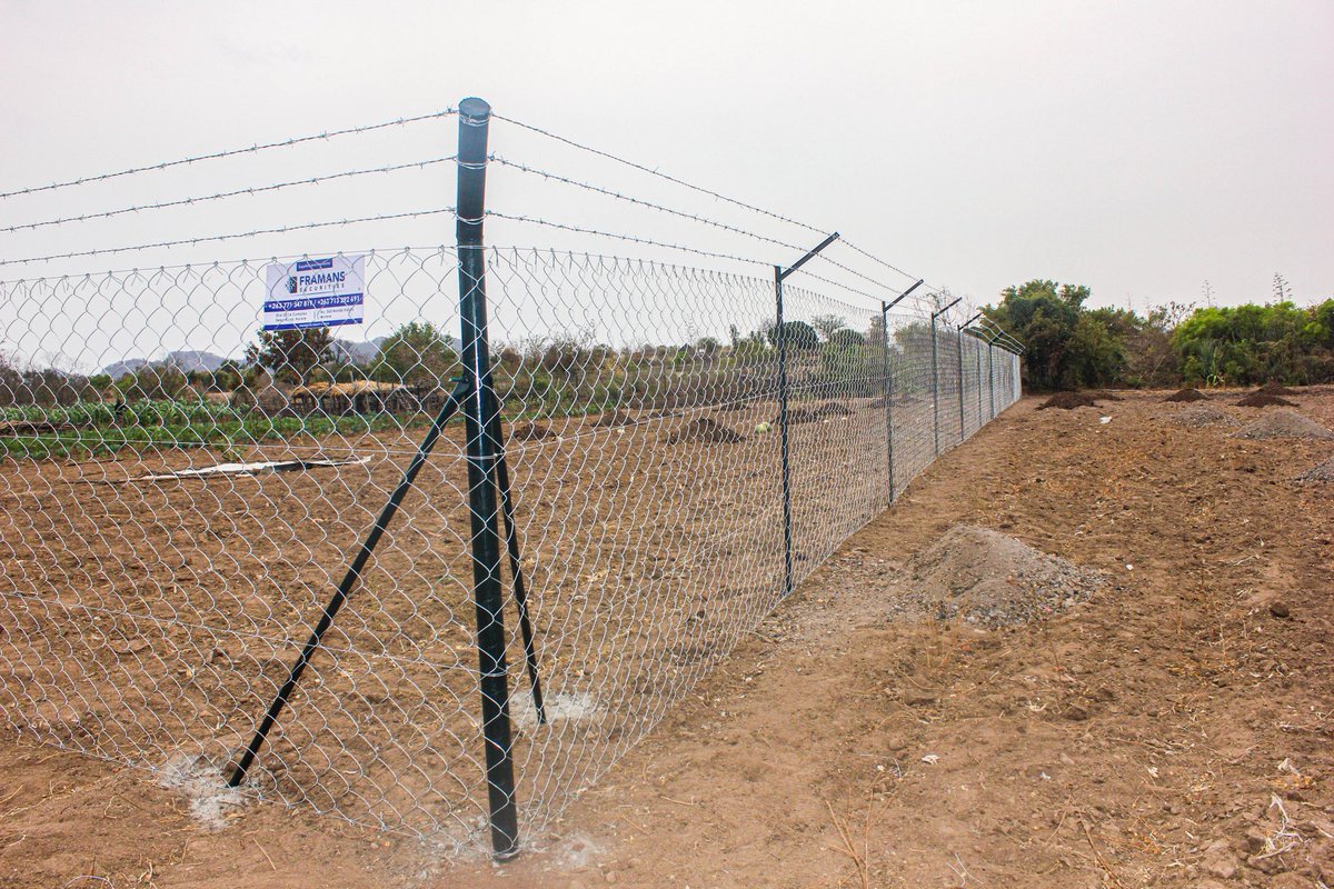 IdeaManyama's tweet photo. @antomukuwa Fencing Services includes Installations anywhere in Zimbabwe.... https://t.co/tXCjHSmaC3