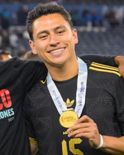 PlanoDeportivo's tweet image. ¡Poniendo el nombre de San Luis Potosí en lo más alto 🦅🔝! Conoce a Ramón Juárez, actual futbolista del América y que fue reconocido como "Rioverdense Distonguido" 🏅
🔗: tinyurl.com/3wp4ffhh 

#RamónJuárez #Rioverde #Distinguido