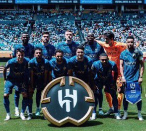 أسألك توفيقًا ملازمًا لـ #الهلال اللهم

 وفقهم فوق كل أرض وتحت كل سماء 

واجعل الفوز والتأهل من نصيبهم 

واحفظهم من الإصابات💙🥺
#الهلال_سالزبورغ