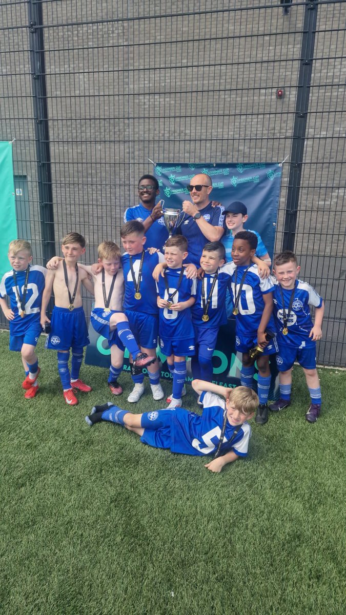 ringsendrover's tweet image. Big congratulations to our U9s and U10s winning tournaments up North today in Belfast and Dungannon brilliant lads 🏆🔵⚪️ @crumlinunited
