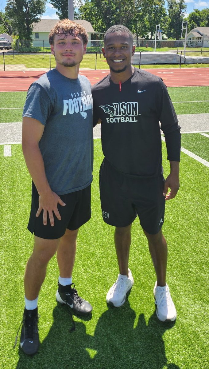 BachusKaden's tweet image. Had a great camp today @OBU_Football. Huge thanks to @CoachRoberts760 for the invite! @CoachTOdom thank you for the opportunity and feedback!
Another great 40 time today... 4.45
@CoachLeeBlank
@CoachDeas @RecruitMustang @1BroncoFootball @Waleed_Gaines @JeremyHarris09