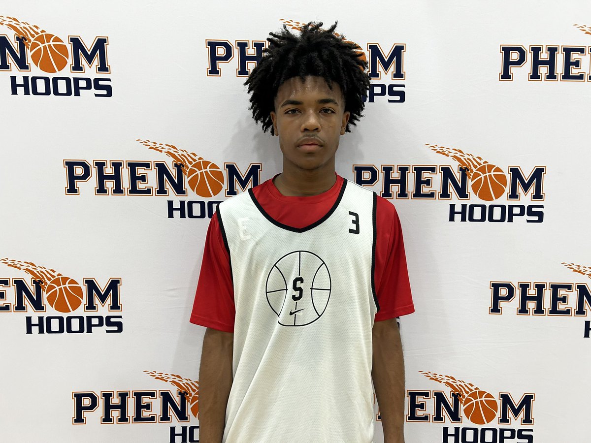 #PhenomTeamCamp Game MVP:

Salisbury: Jonathan Ross (16 Points) &amp; Braylon Taylor (16 Points)