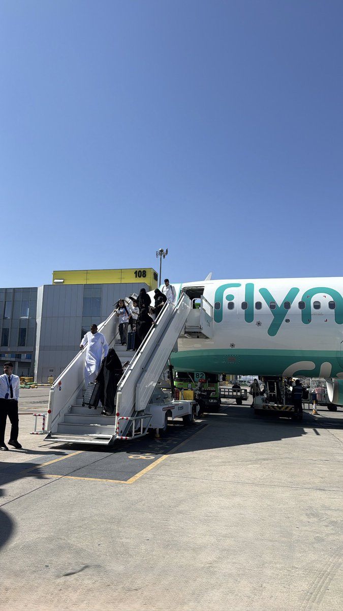 ما على الدنيّا عتب.. كل مافيها أماني.