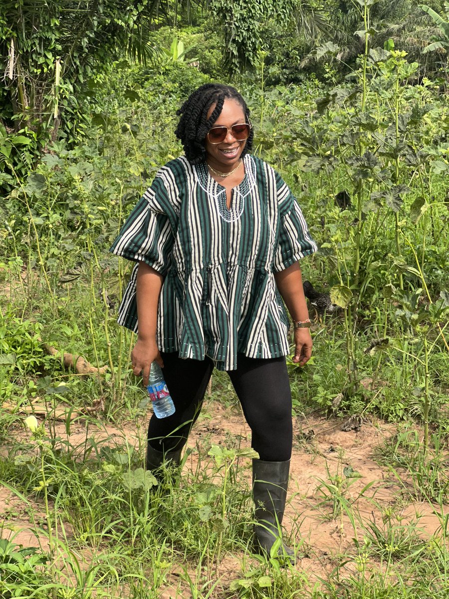 Standing tall where my roots run deep. 

This is legacy in motion. 🌾👣 

@majelle_farms