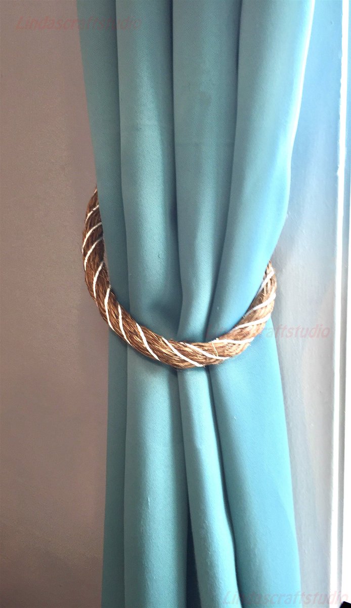 🎉🎉excited to share this #manila #rope #rustic #cottage #housedecor with #sale #30%off grab them today🥰🥰

lindascraftstudio.etsy.com/listing/628373…