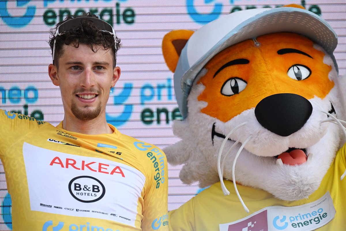 Tour de Suisse

"Je lance trop tôt, sinon peut-être que j'aurais pu gagner. Le chrono ? J'ai beaucoup de motivation, beaucoup d'attente, et demain la confiance doit m'habiter. Ce sera un match contre moi et moi ».

Débrief' ⬇️

📷<a href="/GettyImages/">Getty Images</a> 

arkea-bbhotels.com/fr/posts/kevin…