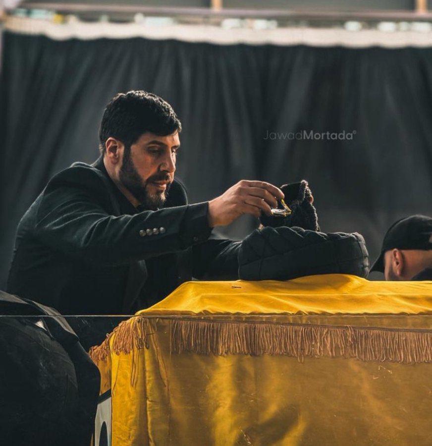 أثر خليت خاتم فوگه الحسين 
ورحت يم صاحبك بالوجه الأبيض

وداعاً أبا علي وهنيئاً لك الشهادة ايها الدرع والحارس الأمين
والخزي والعار للقتلة 

إنا لله وإنا إليه راجعون