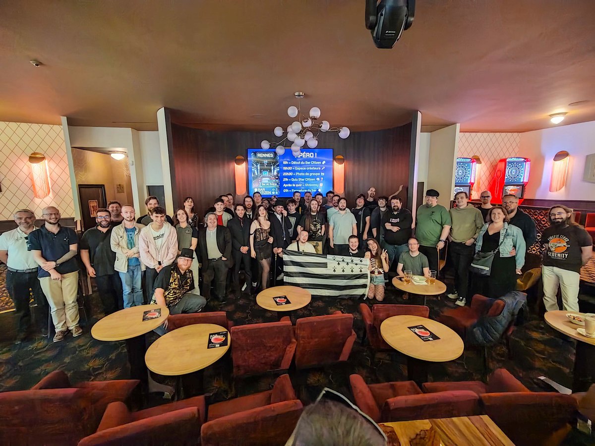 🍻 La semaine dernière, vous étiez près de 60 citoyennes et citoyens à participer au #BarCitizen de RENNES ! Comme pour les précédents Bar, nous avons une belle liste de remerciements à adresser :

🔹Merci au Bar en Scène pour son accueil ! 🍹
🔹Merci à <a href="/Elbe_Poly/">Elbe_Poly</a>, <a href="/Kyunessu/">Kÿu🌙</a> et