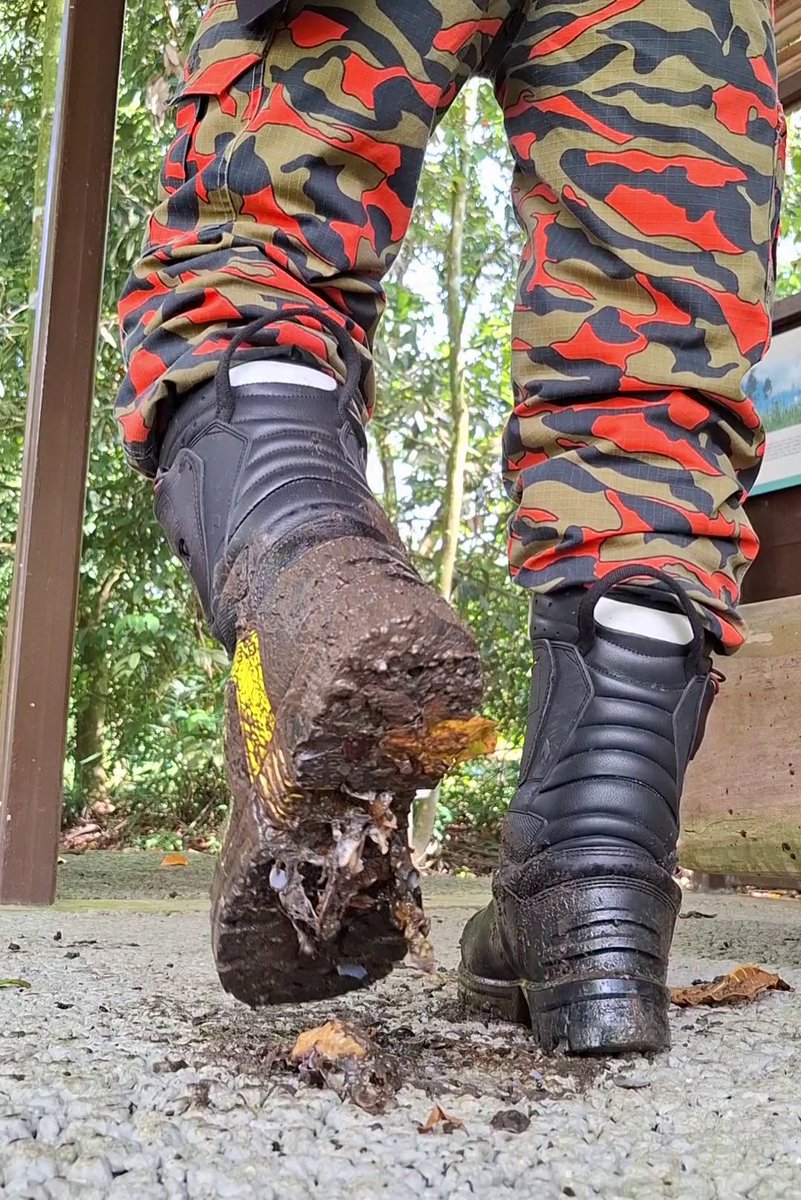 Boots Crusher tweet media