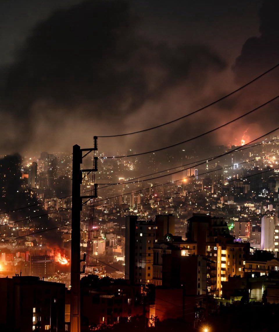 Robiiin_Hoodx's tweet image. This is Tehran right now, with Israel just one step away from victory.
Pray for Israel.