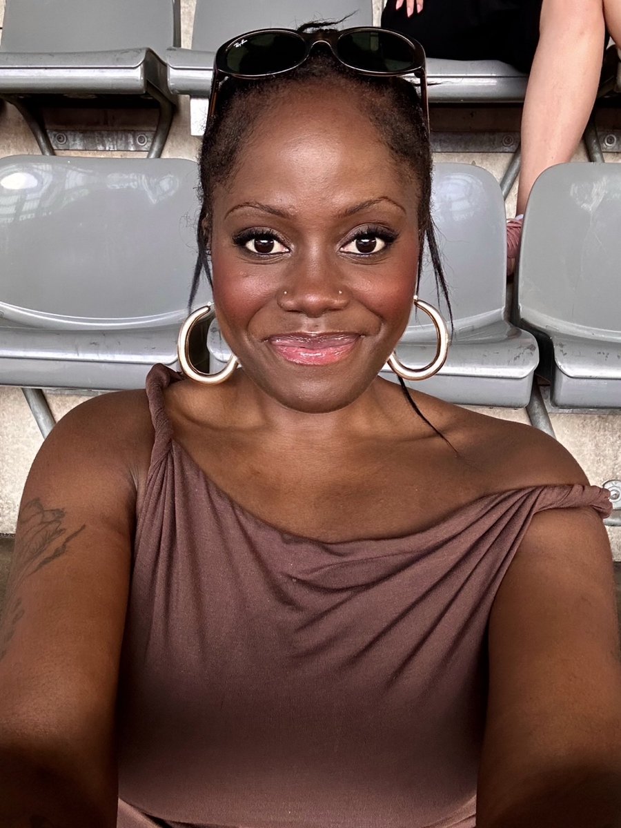 Les yeux sont toujours aussi gros et brillants omg. 🤠✨