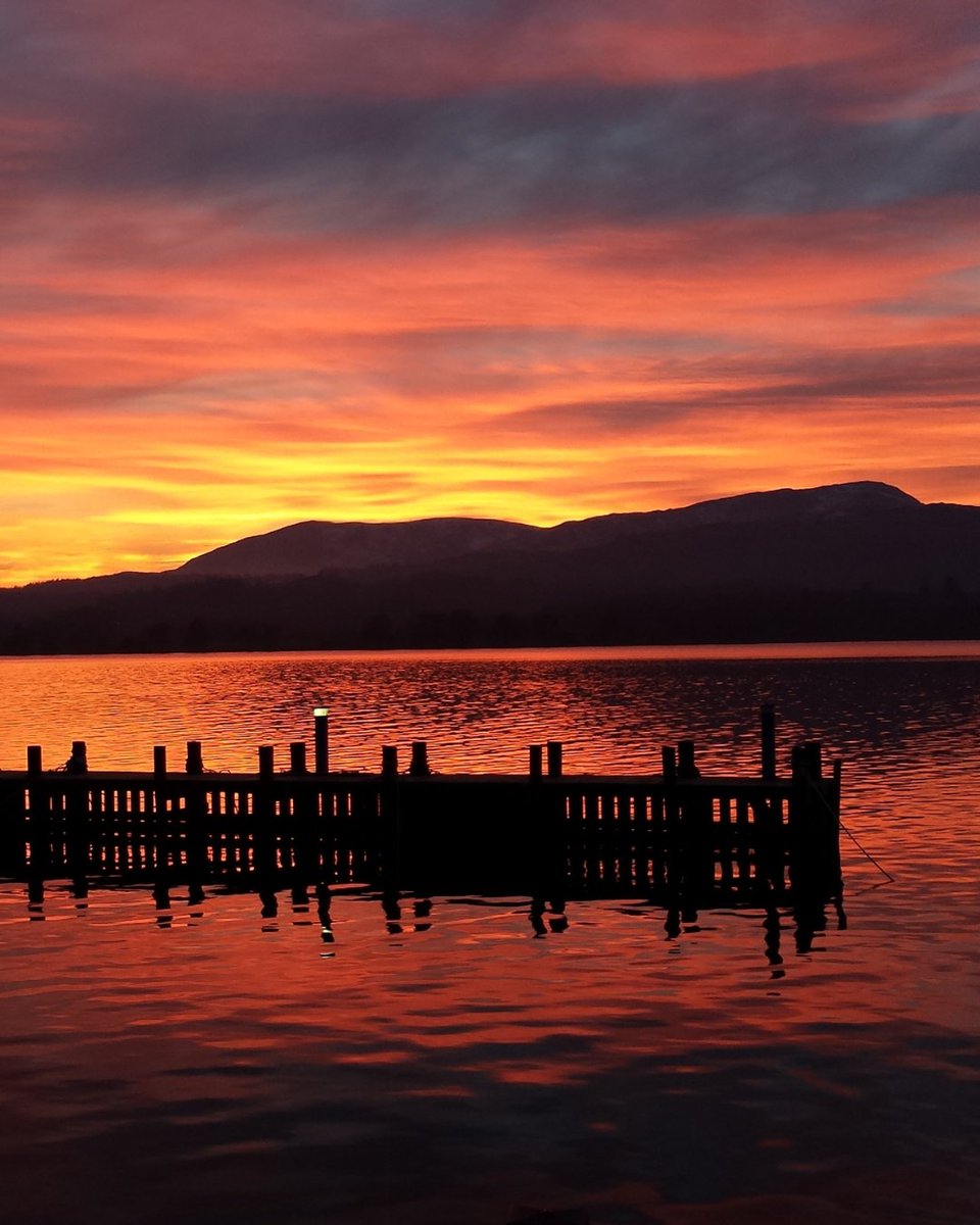 When the sky puts on a show 🌄
Evenings on Windermere don’t get more breathtaking than this. 

#Sunset #LoveTheLakes #WindermereMagic