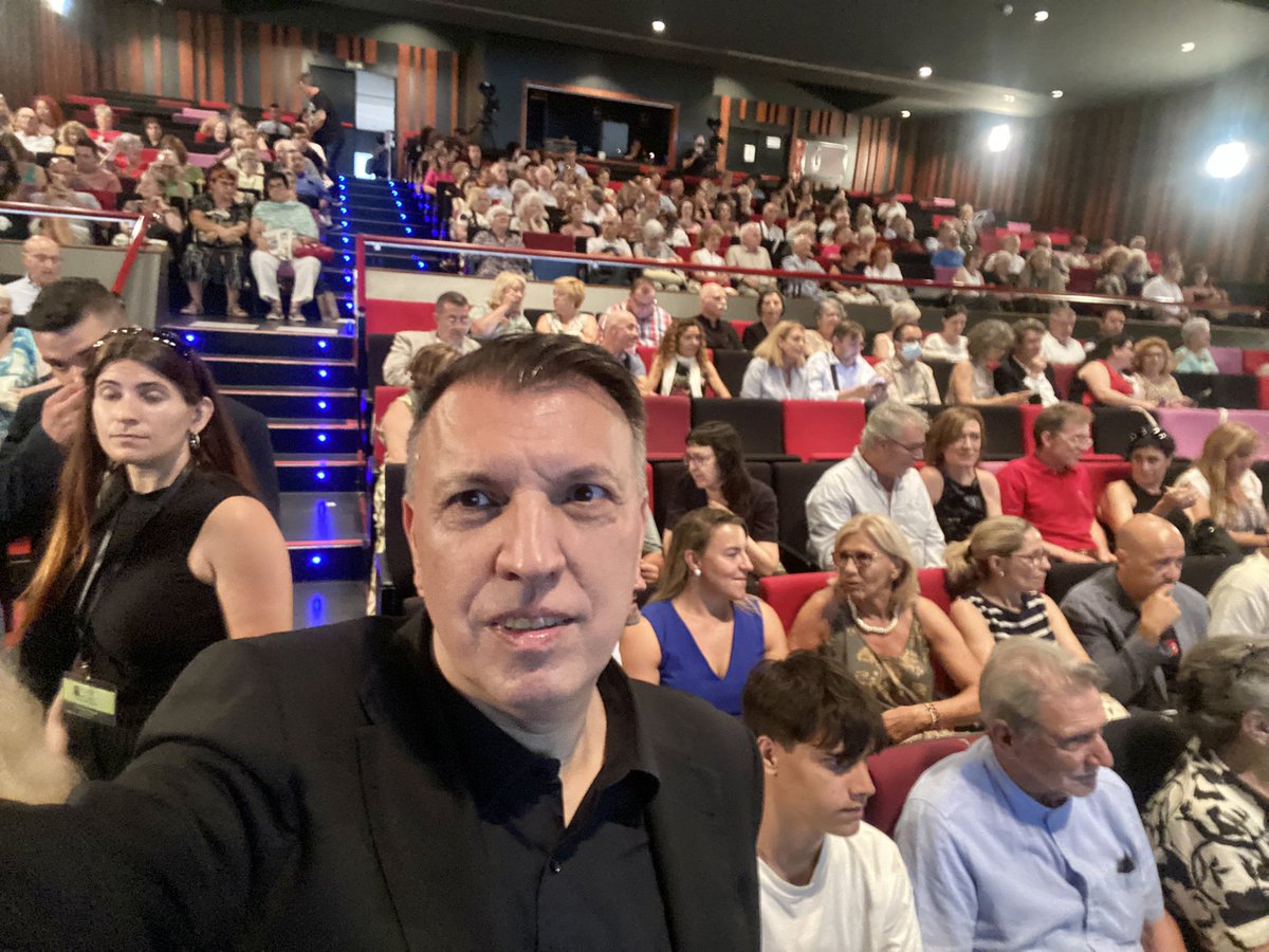Agradezco que me haya otorgado el premio Ones en Tarragona la Fundació Mare Terra Mediterrània, con la colaboración del ayuntamiento de la ciudad. Por mi compromiso “con la justicia, la defensa de los derechos humanos y la lucha contra la corrupción”. Es un grandísimo honor.
