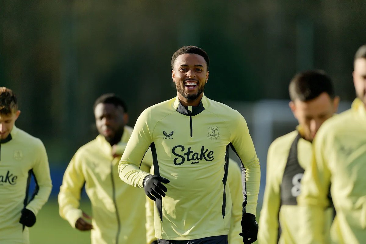 Everton FC News 💙 (@nilsatisnews) on Twitter photo 🗞️Youssef Chermiti is close to joining Championship side, Stoke City on loan
(<a href="/Africafoot_com/">africafoot.com</a>) 🗞️Youssef Chermiti is close to joining Championship side, Stoke City on loan
(<a href="/Africafoot_com/">africafoot.com</a>)
