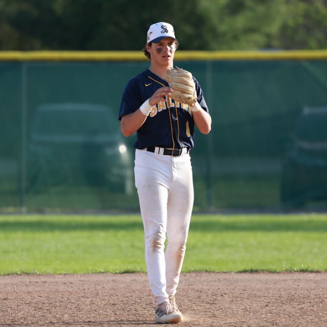 Congratulations to Nolan Klein for being named Honorable Mention SEC Red. Excited to have #6 back for the 2026 campaign