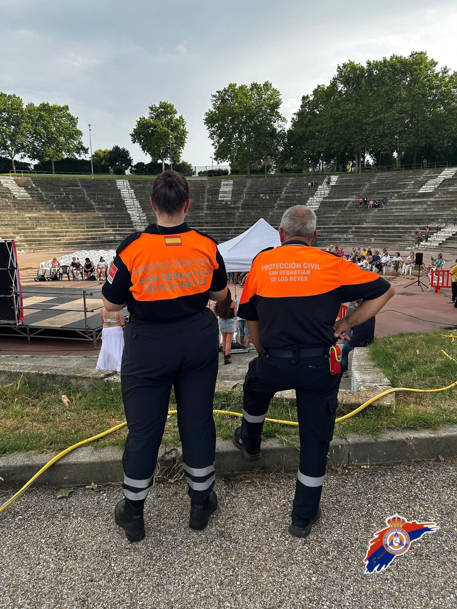 ProteSanse's tweet image. 🚑 Hoy hemos estado de guardia con nuestra ambulancia en el acto de exhibición de la asociación ACOM. ¡Siempre preparados para que todo salga bien y con total seguridad! 👏 #ProteSanse #ACOM #Sanse