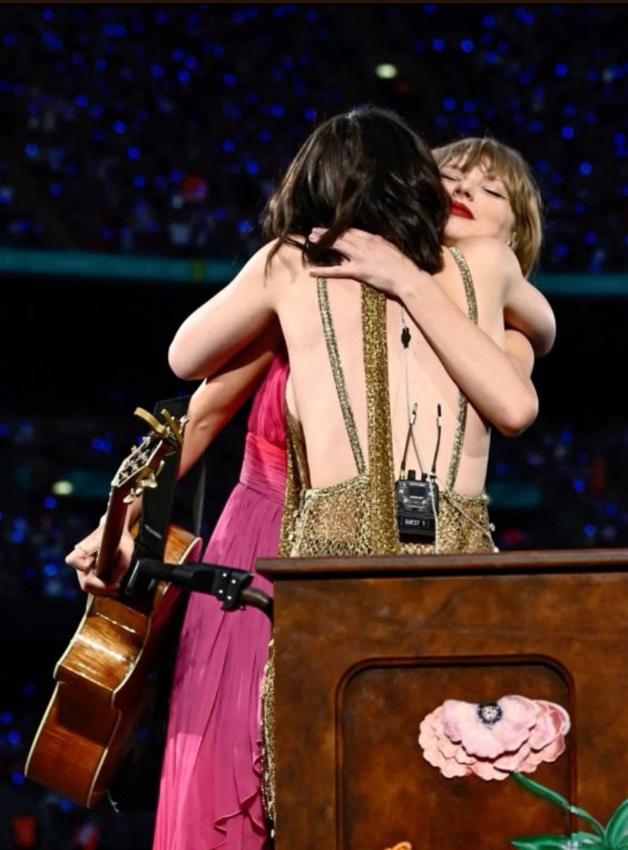 Amelia ⸆⸉ ོ ❤️🔥 (@gorgeous_as_tay) on Twitter photo <a href="/taylornation13/">Taylor Nation</a> <a href="/taylorswift13/">Taylor Swift</a> <a href="/gracieabrams/">Gracie Abrams</a> <a href="/taylornation13/">Taylor Nation</a> #DoYouMissUs? I miss them so much 🥹💛 <a href="/taylornation13/">Taylor Nation</a> <a href="/taylorswift13/">Taylor Swift</a> <a href="/gracieabrams/">Gracie Abrams</a> <a href="/taylornation13/">Taylor Nation</a> #DoYouMissUs? I miss them so much 🥹💛