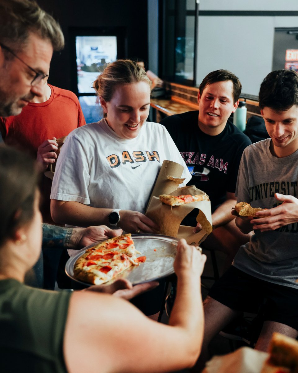 HoustonSSC's tweet image. What’s the best post-pickleball snack? Pizza or an ice-cold @StellaArtois?  

Settle the score in the comments!